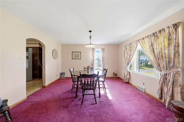 7304 Michael Road, Orchard Park, NY 14127