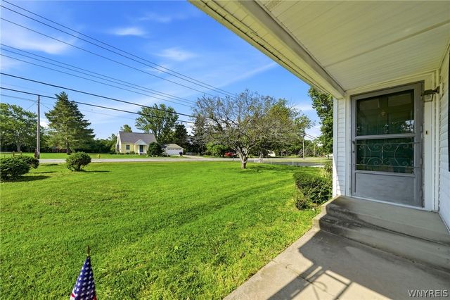 7304 Michael Road, Orchard Park, NY 14127