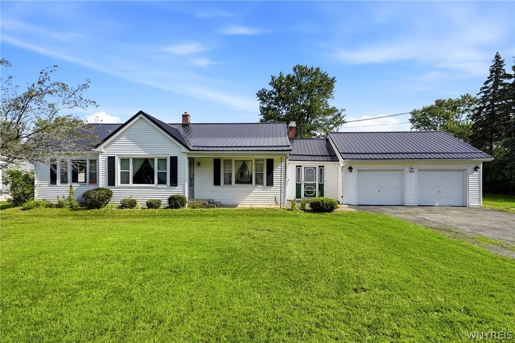 7304 Michael Road, Orchard Park, NY 14127