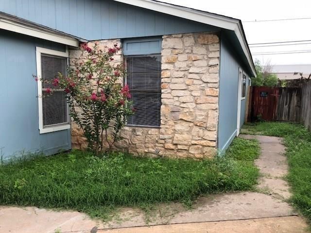 2108 SE Donahue LN A, Austin, TX 78744