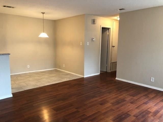 2108 SE Donahue LN A, Austin, TX 78744