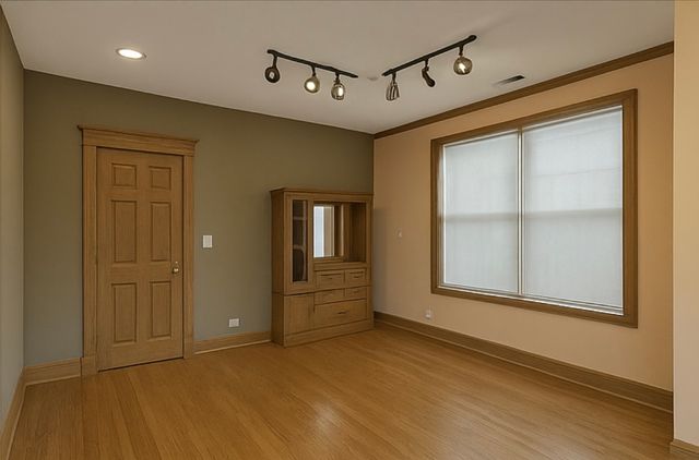 3309 S Lowe Avenue, Chicago, IL 60616