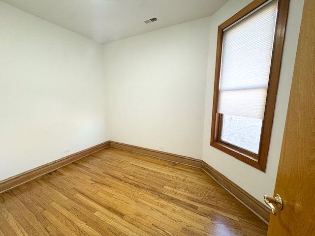 3309 S Lowe Avenue, Chicago, IL 60616