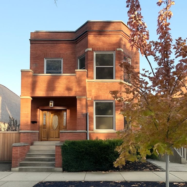3309 S Lowe Avenue, Chicago, IL 60616