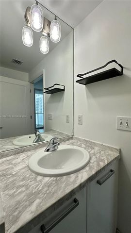 244 Biscayne Boulevard 2610, Miami, FL 33132
