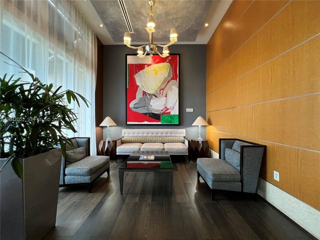 244 Biscayne Boulevard 2610, Miami, FL 33132