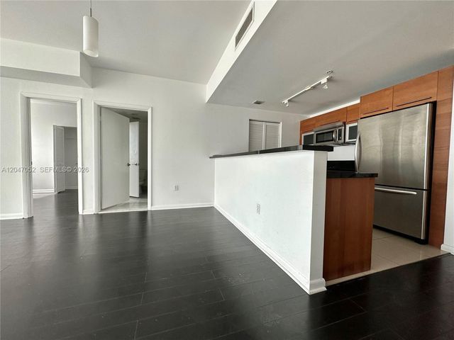 244 Biscayne Boulevard 2610, Miami, FL 33132