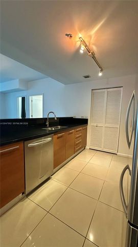 244 Biscayne Boulevard 2610, Miami, FL 33132