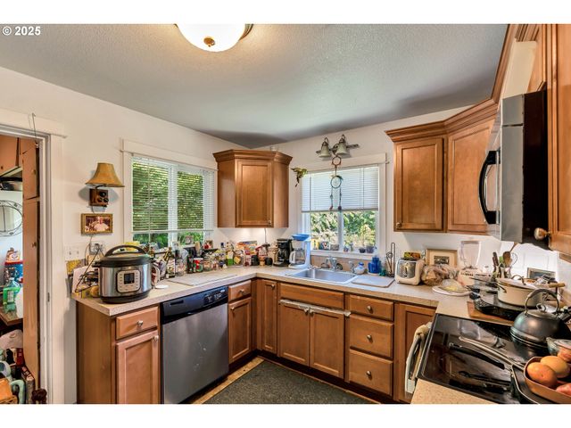 2605 Se 164TH Ave, Portland, OR 97236