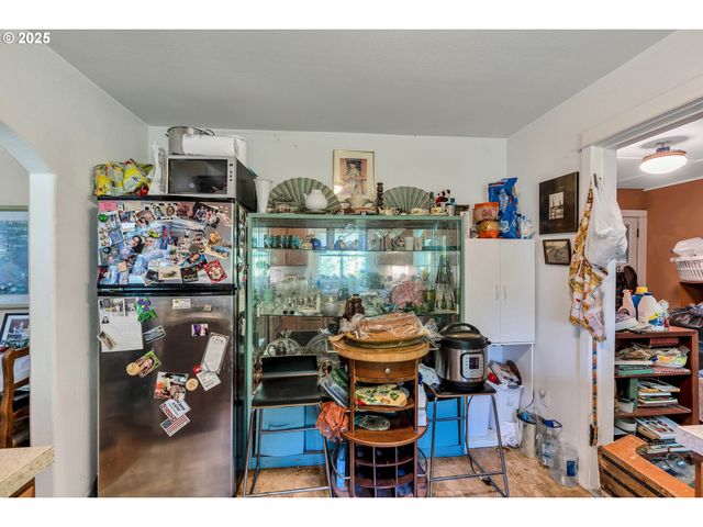 2605 Se 164TH Ave, Portland, OR 97236