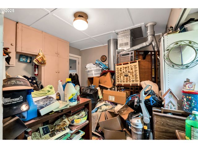 2605 Se 164TH Ave, Portland, OR 97236