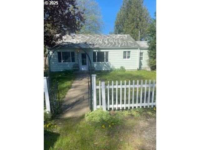 2605 Se 164TH Ave, Portland, OR 97236