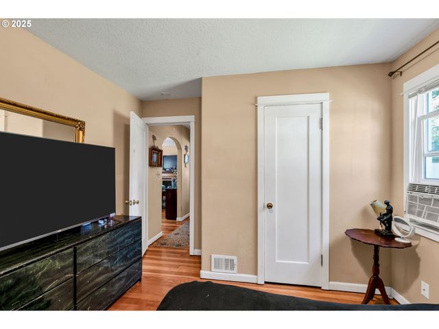 2605 Se 164TH Ave, Portland, OR 97236