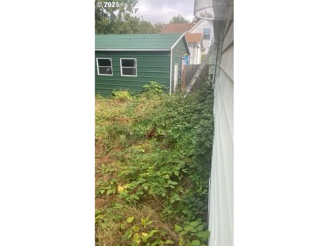 2605 Se 164TH Ave, Portland, OR 97236