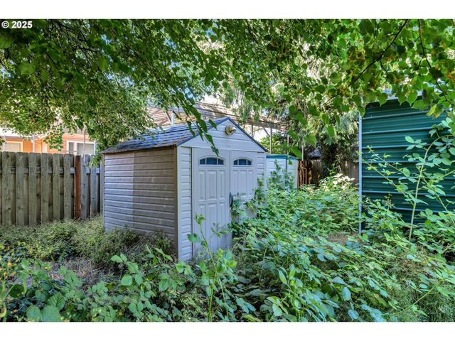 2605 Se 164TH Ave, Portland, OR 97236