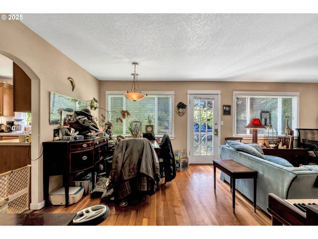 2605 Se 164TH Ave, Portland, OR 97236
