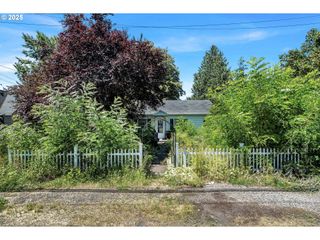 2605 Se 164TH Ave, Portland, OR 97236