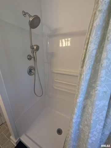 4609 W WHIPP Avenue, Bartonville, IL 61607