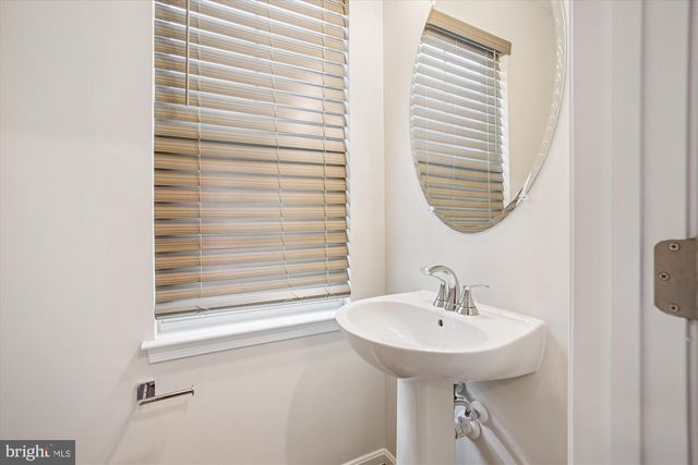 4016 SHIRE MEADOW LN, Triangle, VA 22172