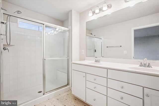 4016 SHIRE MEADOW LN, Triangle, VA 22172