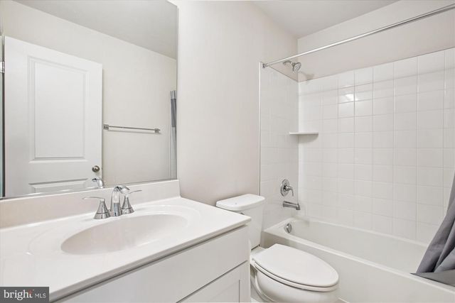 4016 SHIRE MEADOW LN, Triangle, VA 22172