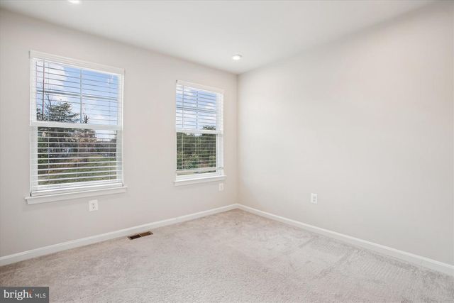 4016 SHIRE MEADOW LN, Triangle, VA 22172