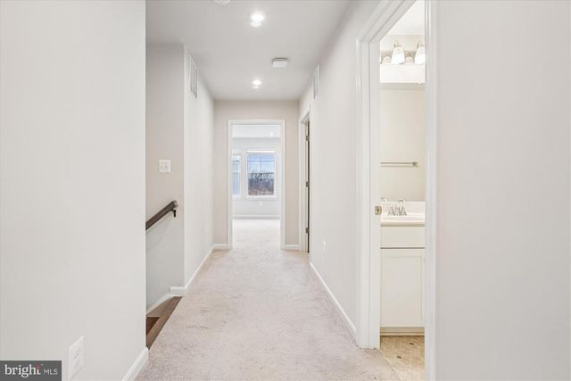 4016 SHIRE MEADOW LN, Triangle, VA 22172