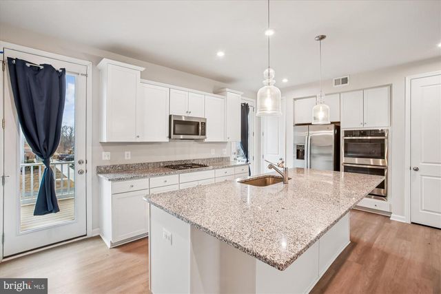 4016 SHIRE MEADOW LN, Triangle, VA 22172