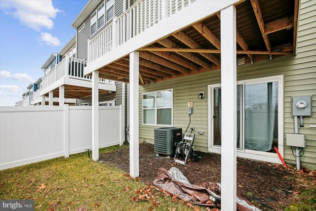 4016 SHIRE MEADOW LN, Triangle, VA 22172