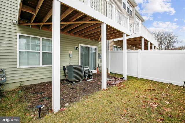 4016 SHIRE MEADOW LN, Triangle, VA 22172