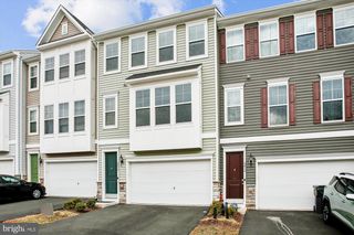 4016 SHIRE MEADOW LN, Triangle, VA 22172