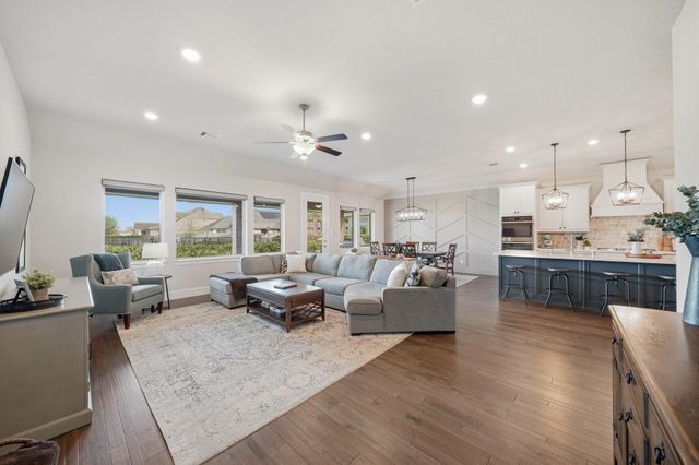 2010 Big Creek Way, Missouri City, TX 77459