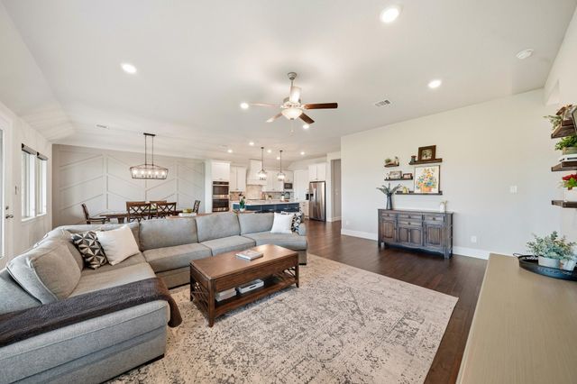 2010 Big Creek Way, Missouri City, TX 77459