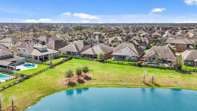 2010 Big Creek Way, Missouri City, TX 77459