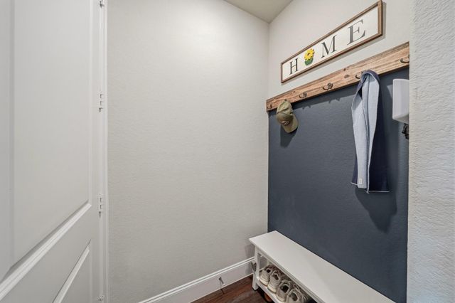 2010 Big Creek Way, Missouri City, TX 77459