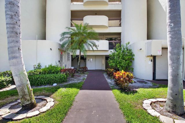 6342 LONGBOAT Lane W 201, Boca Raton, FL 33433