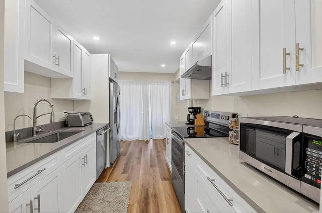 6342 LONGBOAT Lane W 201, Boca Raton, FL 33433