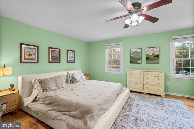 6045 CROWN ROYAL CIR, Alexandria, VA 22310