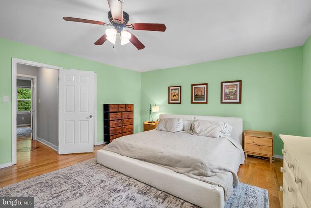 6045 CROWN ROYAL CIR, Alexandria, VA 22310