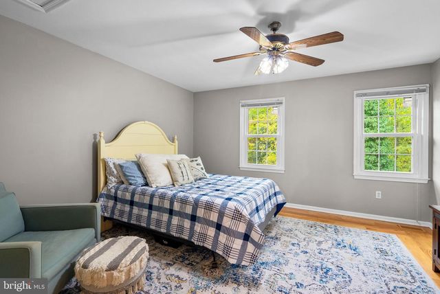 6045 CROWN ROYAL CIR, Alexandria, VA 22310