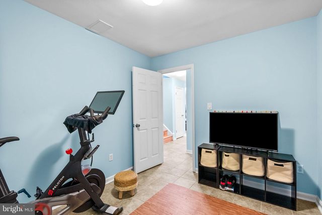 6045 CROWN ROYAL CIR, Alexandria, VA 22310