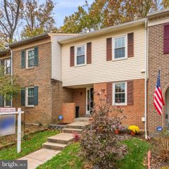 6045 CROWN ROYAL CIR, Alexandria, VA 22310