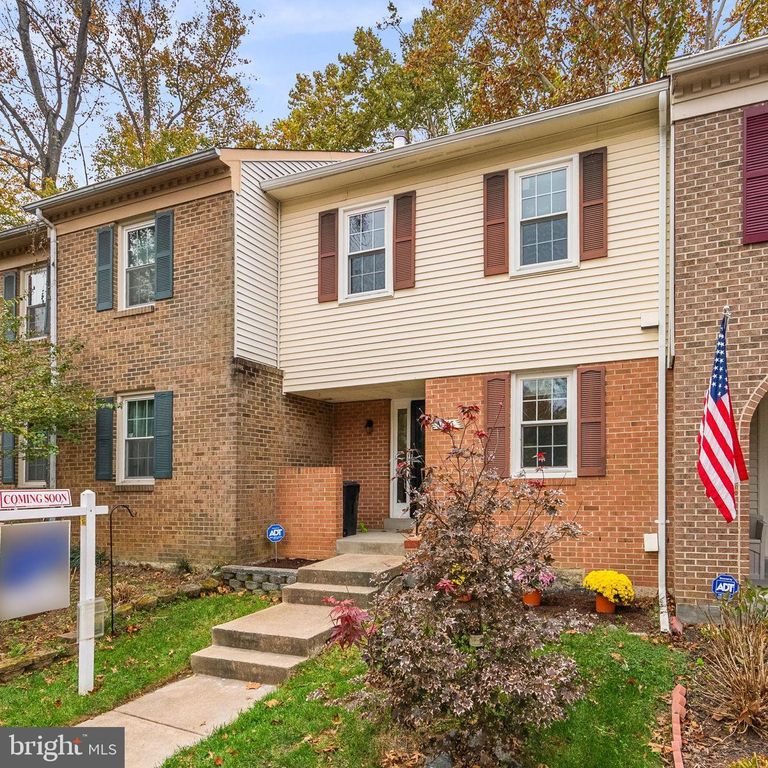 6045 CROWN ROYAL CIR, Alexandria, VA 22310