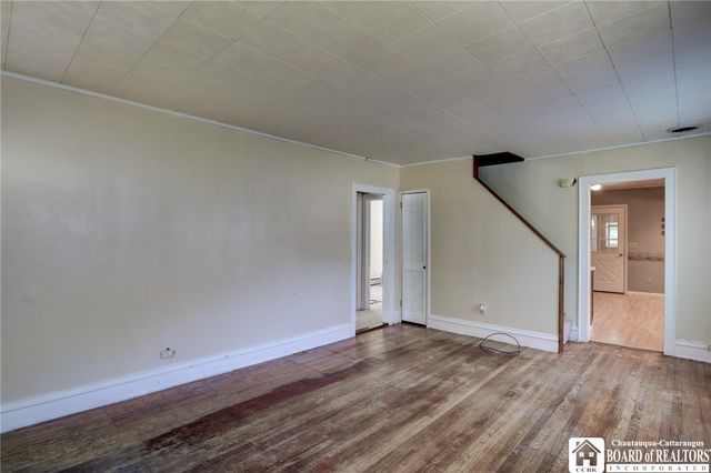 93 Summit Avenue, Jamestown, NY 14701