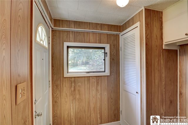 93 Summit Avenue, Jamestown, NY 14701