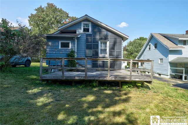 93 Summit Avenue, Jamestown, NY 14701