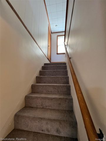 23280 Forest Street, Oak Park, MI 48237