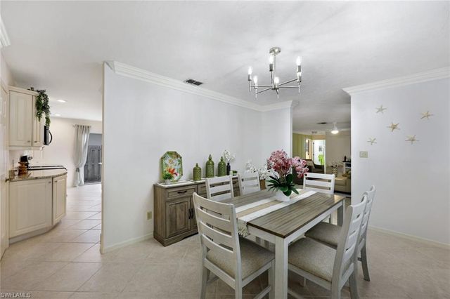 601 97th AVE N, Naples, FL 34108