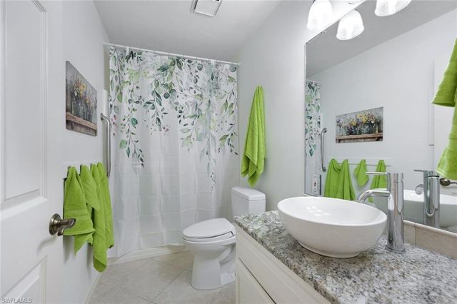 601 97th AVE N, Naples, FL 34108