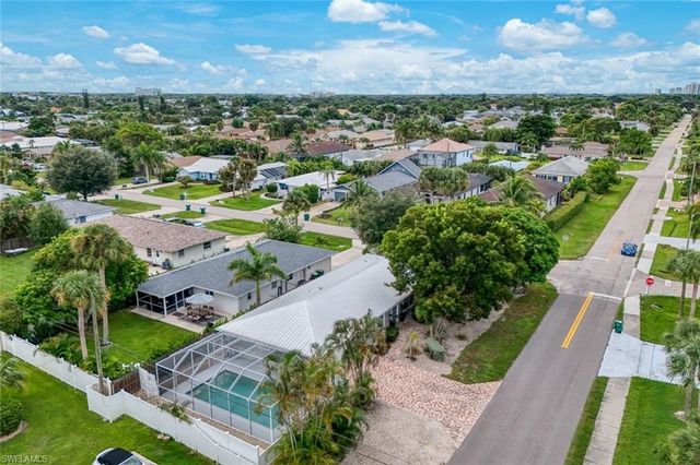 601 97th AVE N, Naples, FL 34108